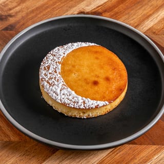 Lemon-Ricotta Luna Cake
